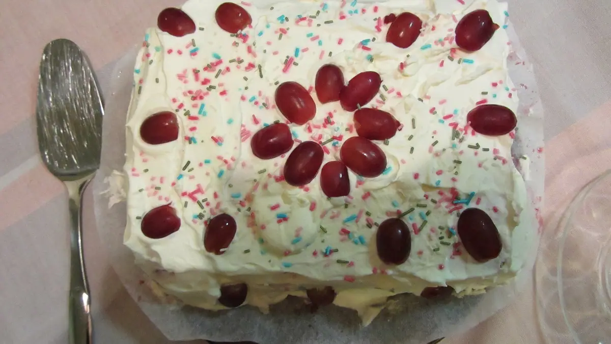 Cake Box – eggless cake shop in Hastings town centre